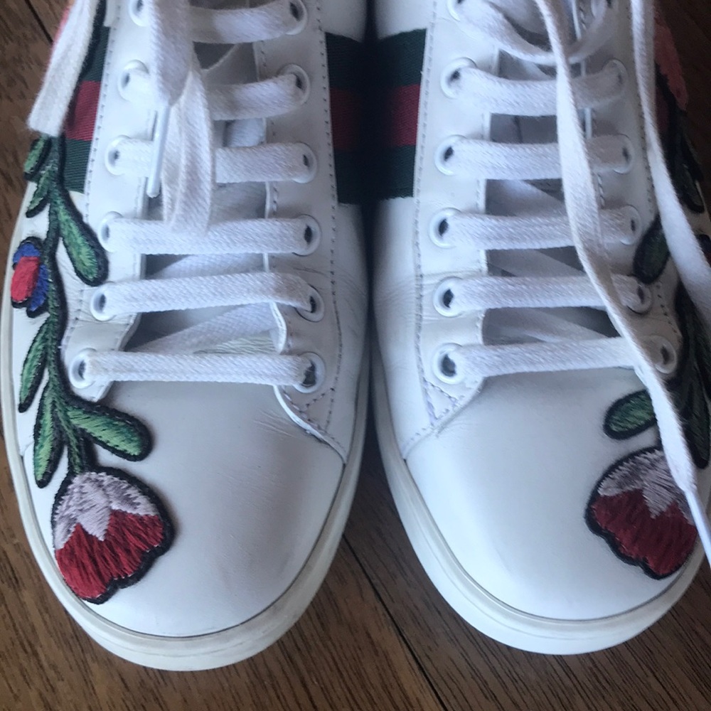 Gucci sneakers (Barely worn!)